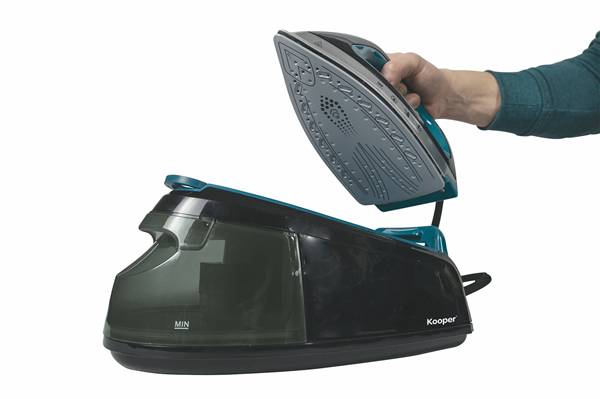 KOOPER FERRO DA STIRO TURCHESE 2400W A RICARICA CONTINUA