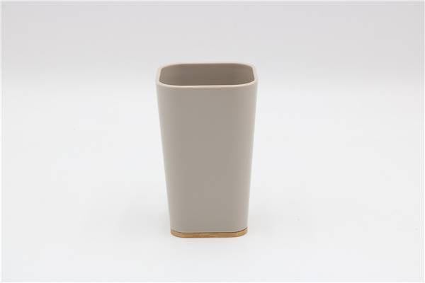 MMZ PORTASPAZZOLINO PLASTICA TORTORA E BAMBOO DM.7,5XH.11,5