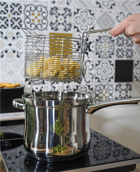 ARCA PENTOLA INOX FRIGGITRICE CM.18 CON COPERCHIO E DOPPIO MANICO