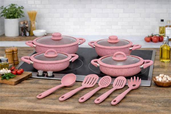 HOME BAVARIA SET TEGAMI 13PZ ROSA 20/24/28/32CM CON COPERCHI IN VETRO E MESTOLI